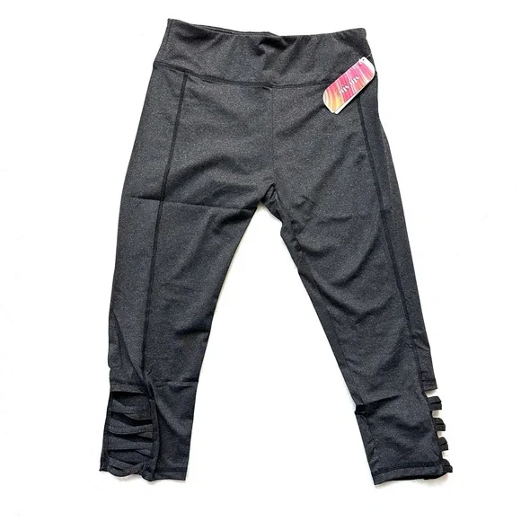 NWT Shosho Active Charcoal Grey Capri Leggings Crisscross M - Picture 6 of 8